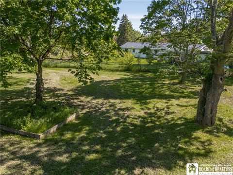 Tiny photo for 7 Bayview Avenue, Hanover, NY 14136 (MLS # R1684513)