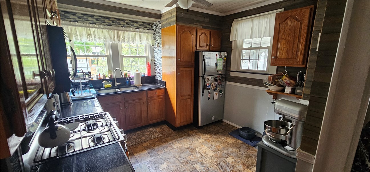 43 Sunnyside Drive, Elmira, New York image 7