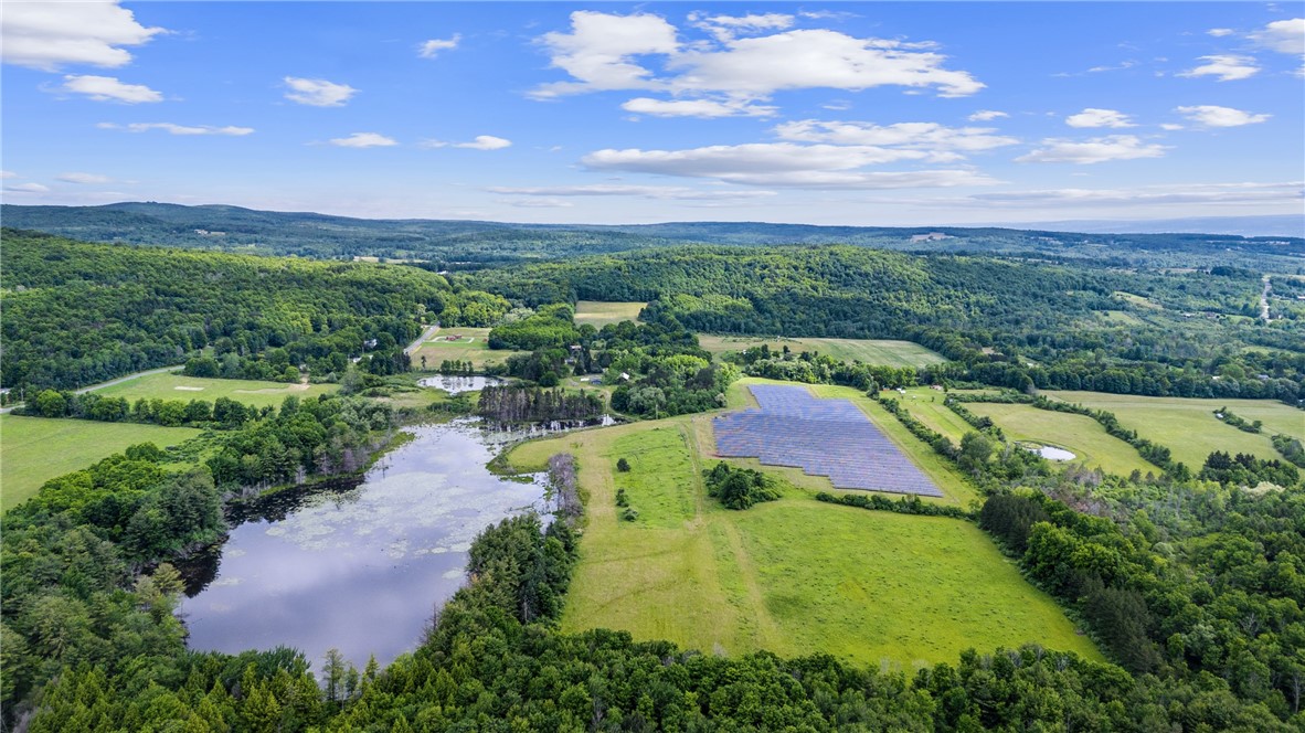 2100-2102 County Road 16
