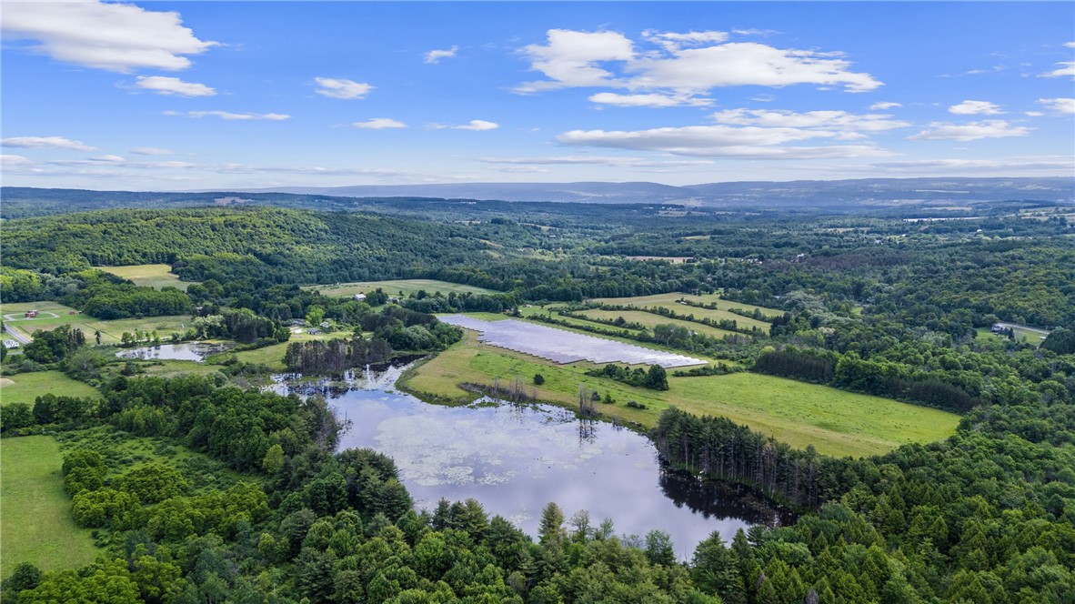2100-2102 County Road 16