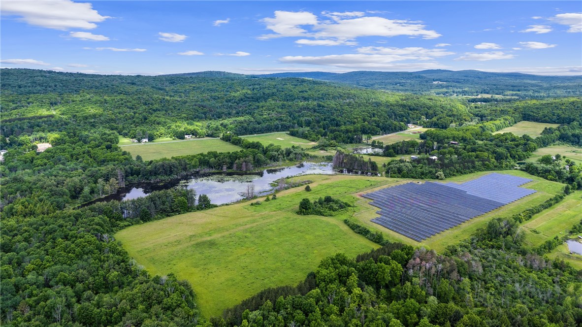 2100-2102 County Road 16