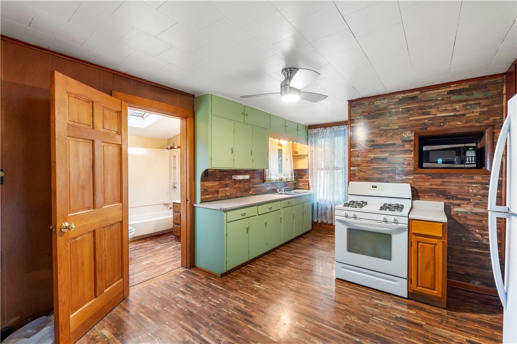 Photo of 886 Main Street, Portage, NY 14846 (MLS # R1693219)