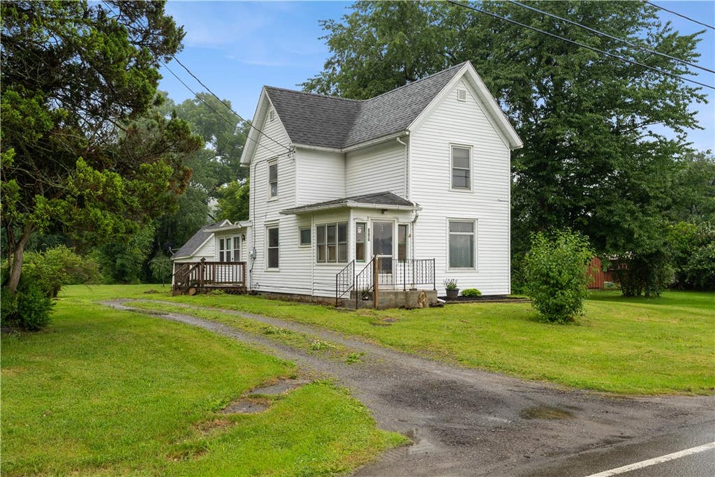 Photo of 886 Main Street, Portage, NY 14846 (MLS # R1693219)