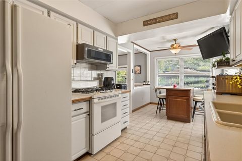 Tiny photo for 213 Ransford Avenue, Irondequoit, NY 14622 (MLS # R1689169)