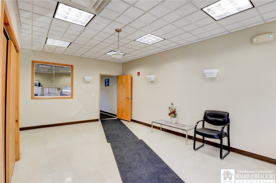 Homes For Sale 3 1850 lyndon boulevard