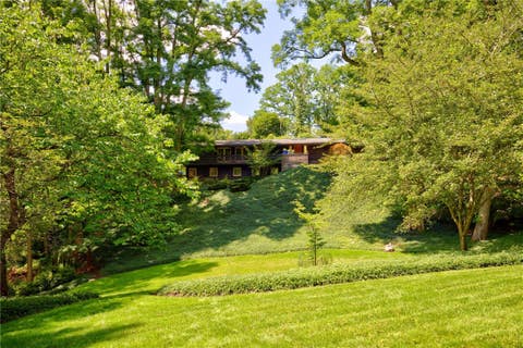 Photo of 3 Hardwood Hill Road, Perinton, NY 14534 (MLS # R1705245)