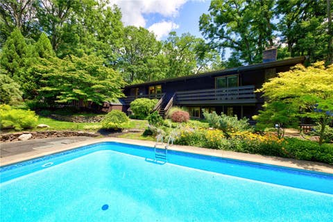 Tiny photo for 3 Hardwood Hill Road, Perinton, NY 14534 (MLS # R1705245)