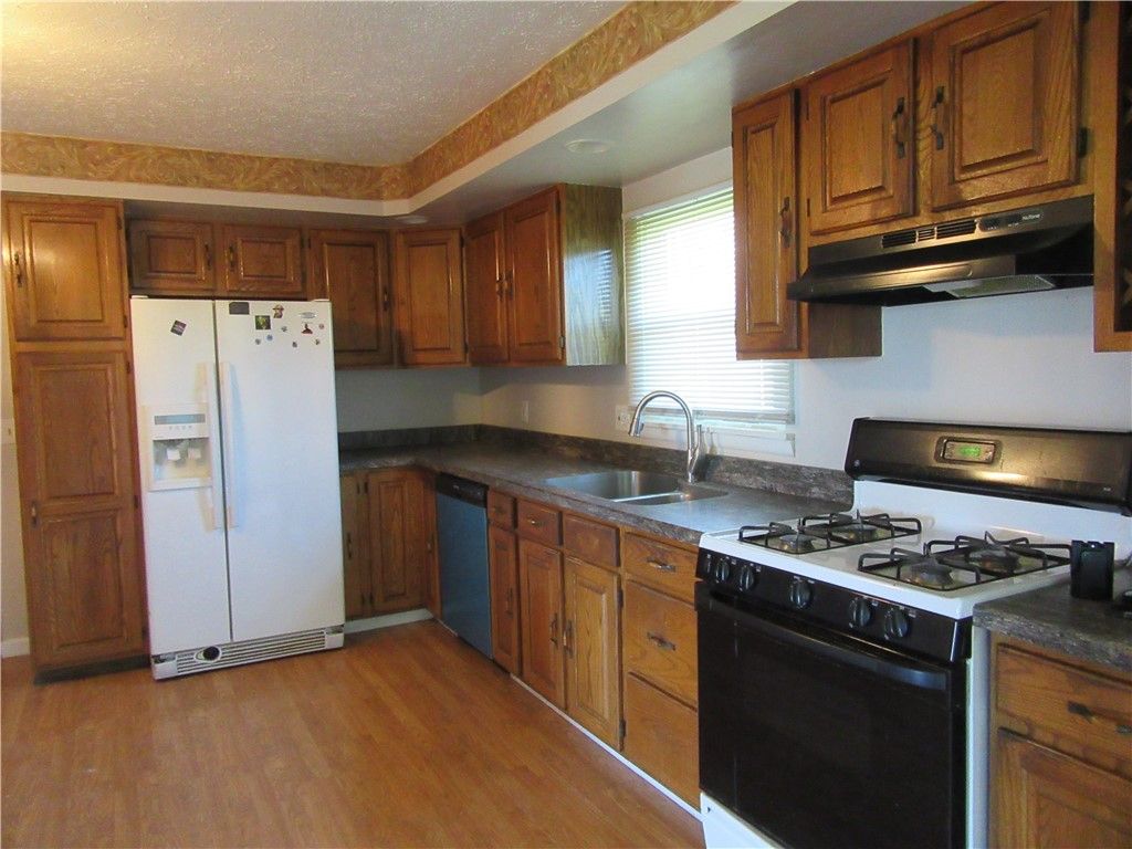Photo of 212 Vollmer Parkway, Henrietta, NY 14623 (MLS # R1671299)