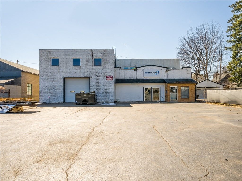 Photo of 119 Garson Avenue, Rochester, NY 14609 (MLS # R1459821)