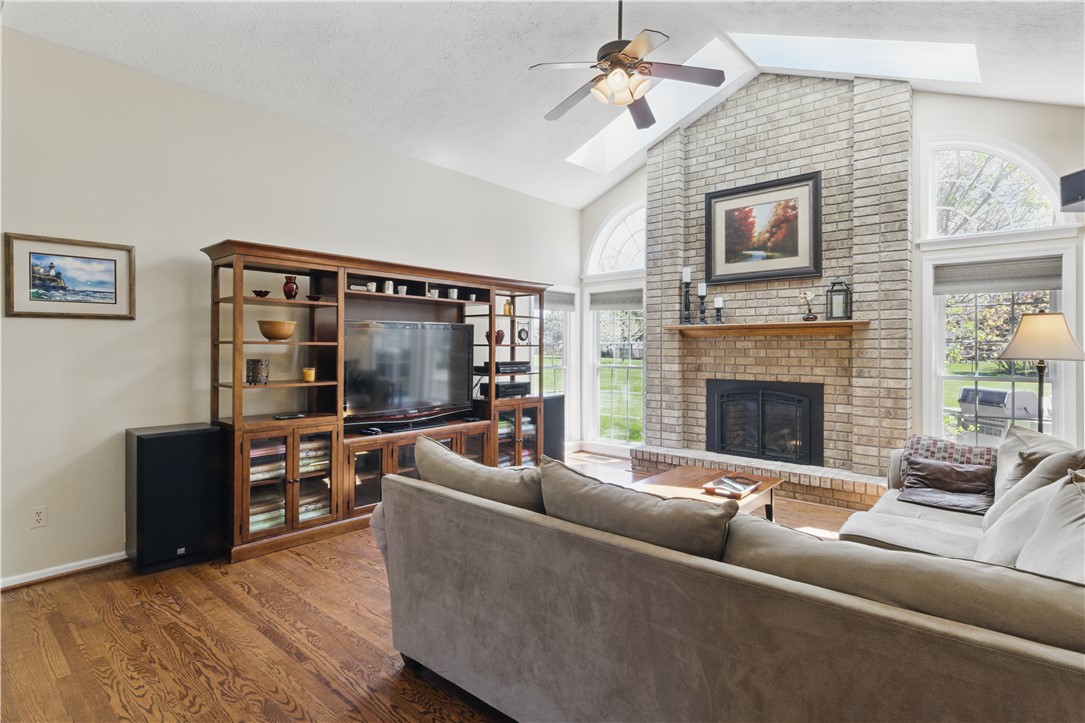 7 Bethnal Green Grn, Penfield, New York image 15