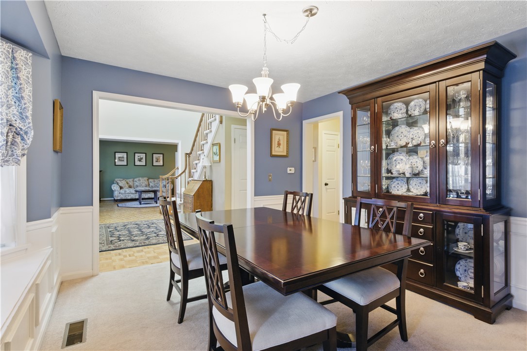 7 Bethnal Green Grn, Penfield, New York image 4