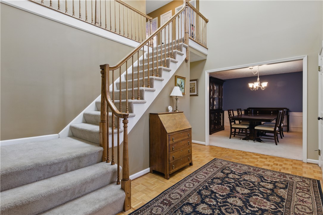 7 Bethnal Green Grn, Penfield, New York image 3