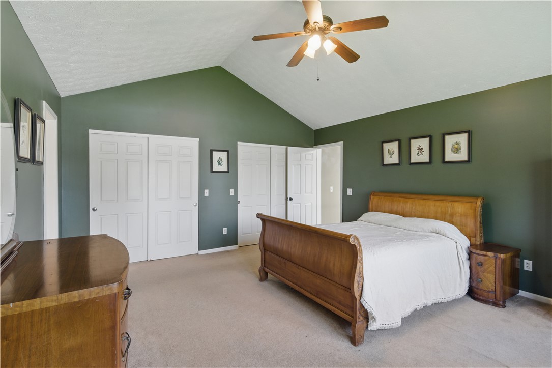 7 Bethnal Green Grn, Penfield, New York image 37