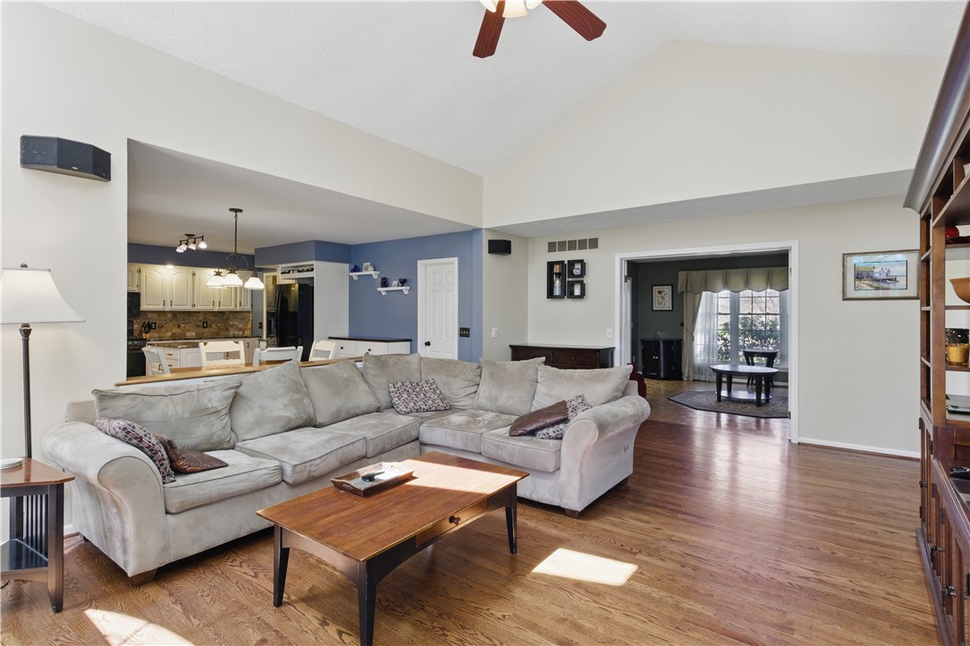 7 Bethnal Green Grn, Penfield, New York image 14