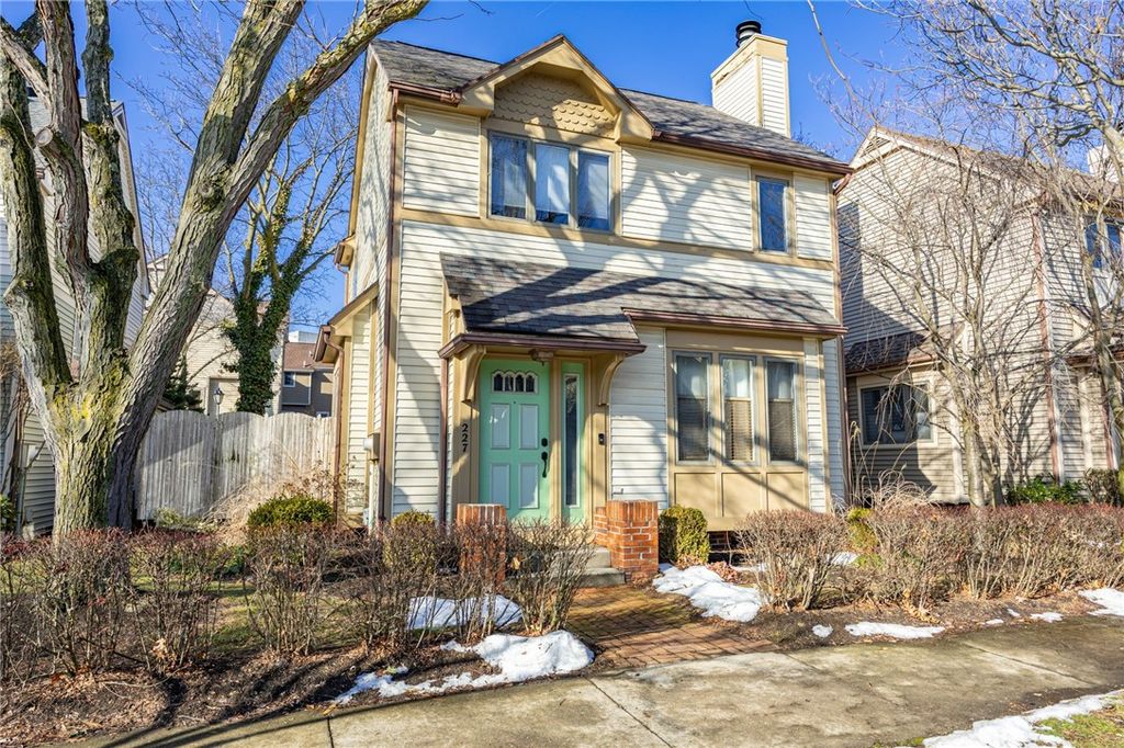 Photo of 227 S Fitzhugh Street, Rochester, NY 14608 (MLS # R1662836)