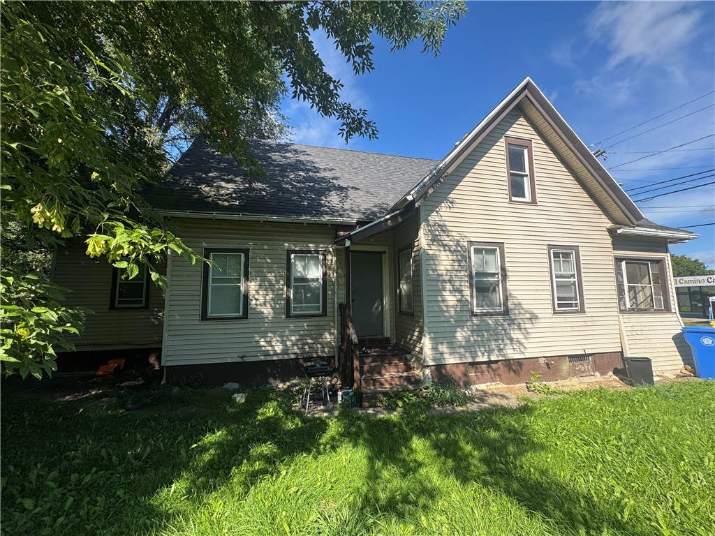 Photo of 201 Clifford Ave Avenue, Rochester, NY 14621 (MLS # R1709138)
