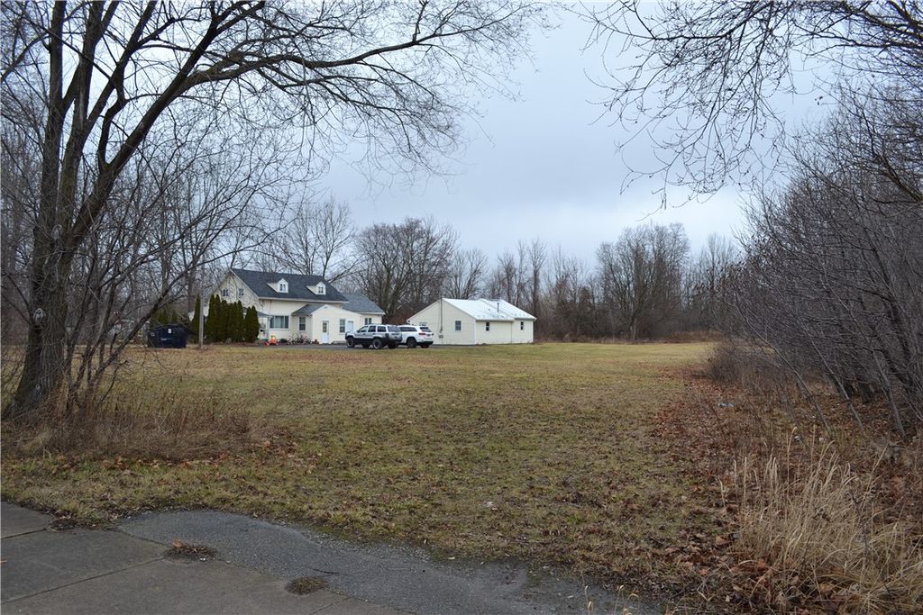 Photo of 7185 W Main Road, Leroy, NY 14482 (MLS # R1597830)