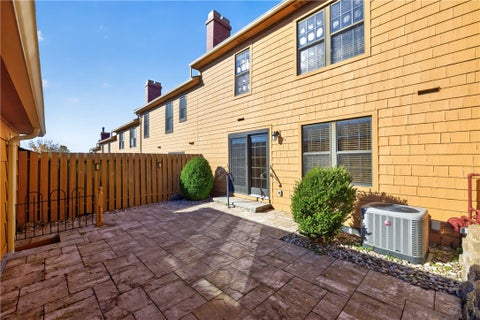 Tiny photo for 56 Dunbridge HTS, Perinton, NY 14450 (MLS # R1722007)