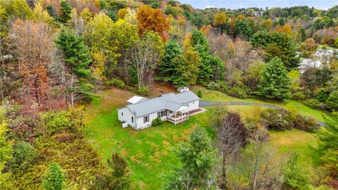 Photo for 1122 Day Hollow Road