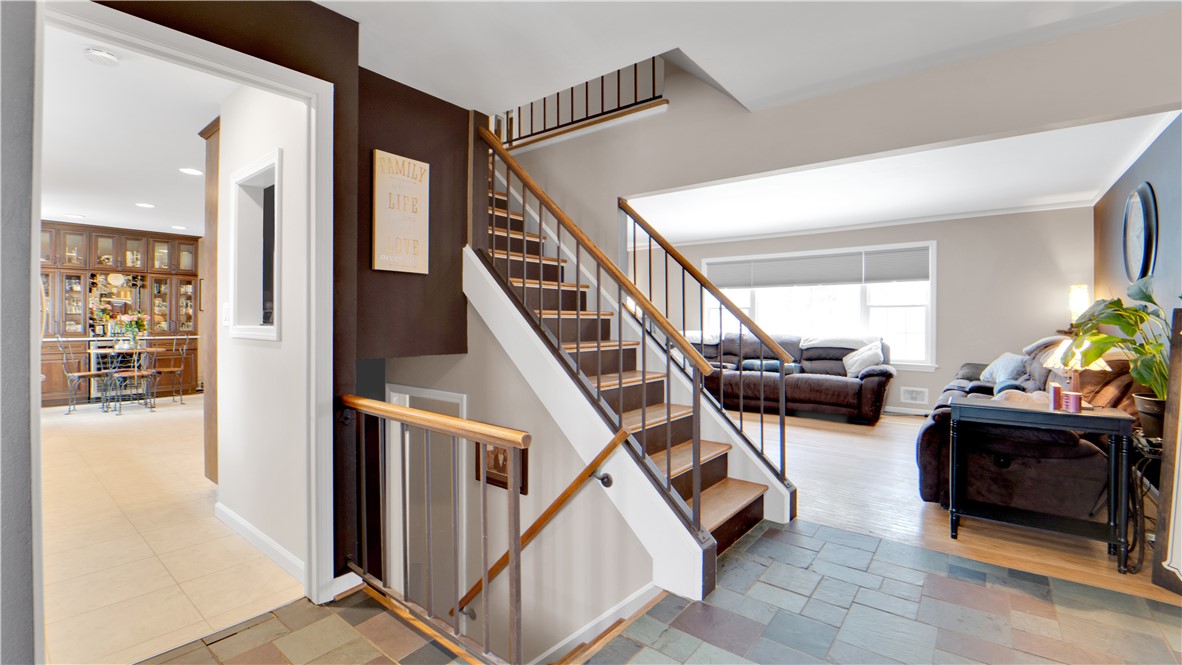 4 Harrison Circle, Pittsford, New York image 3