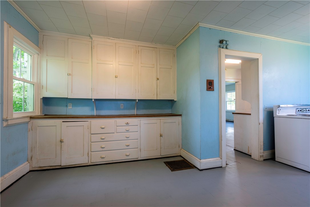 1516 Lake Road, Webster, New York image 25