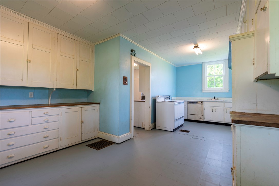 1516 Lake Road, Webster, New York image 26