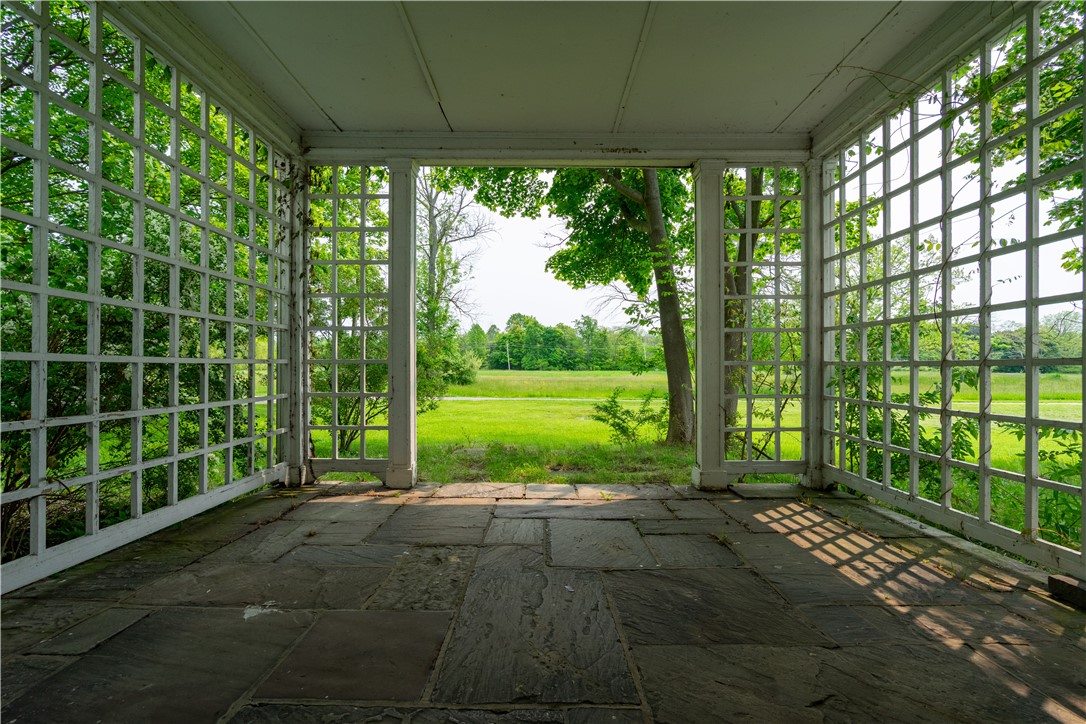 1516 Lake Road, Webster, New York image 10