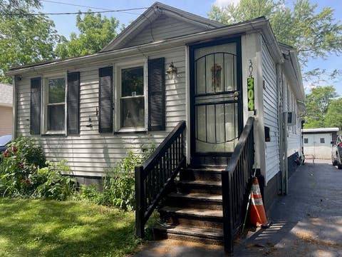 Photo for 304 Campbell Street