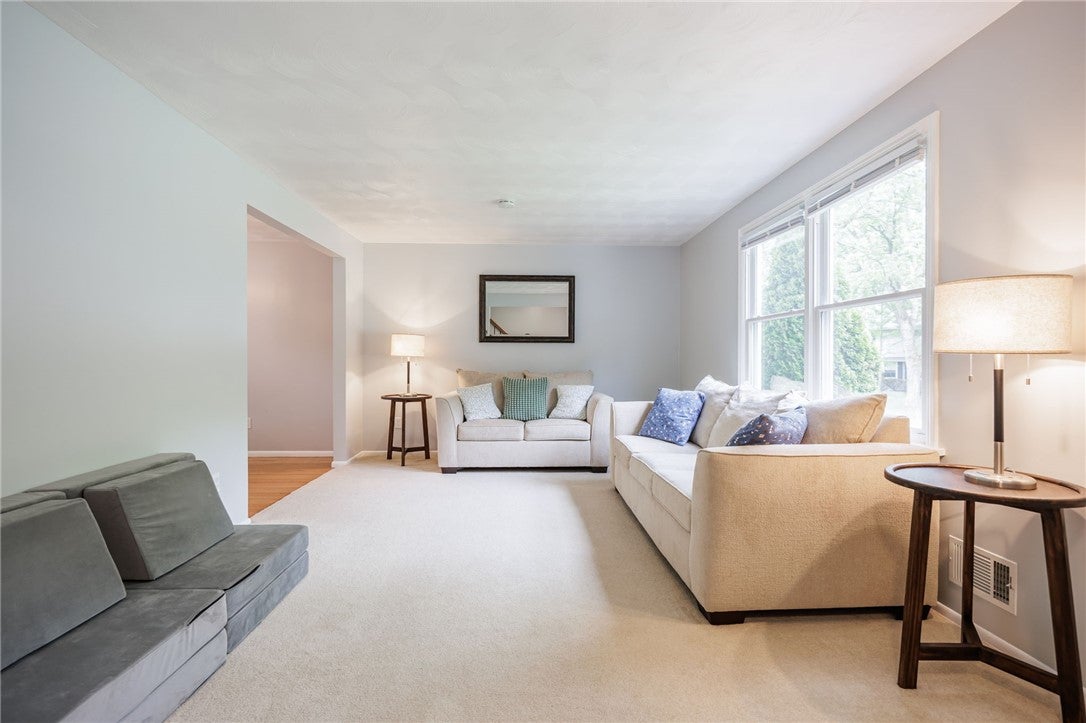 54 Maple Leaf Circle