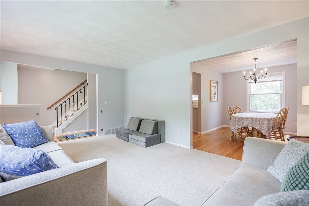 54 Maple Leaf Circle