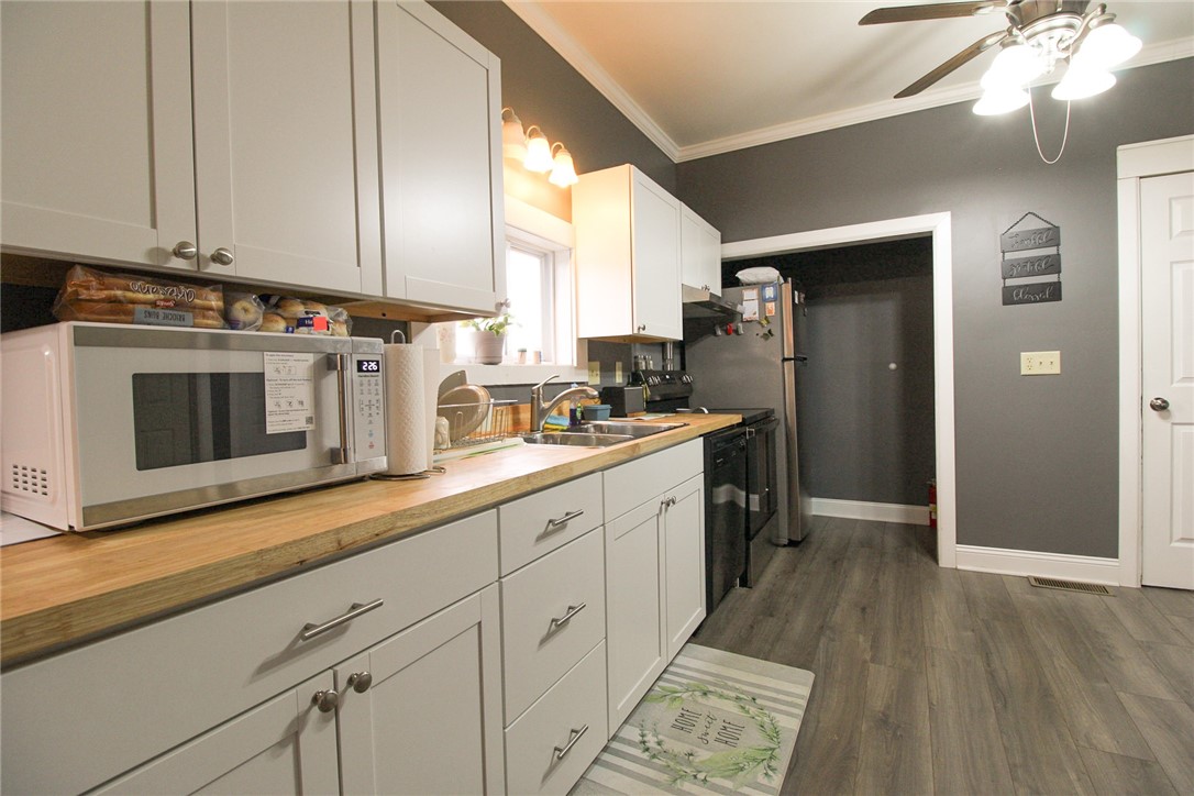 Royalton, New York 14105, United States, 3 Bedrooms Bedrooms, ,2 BathroomsBathrooms,Residential,Active,217585