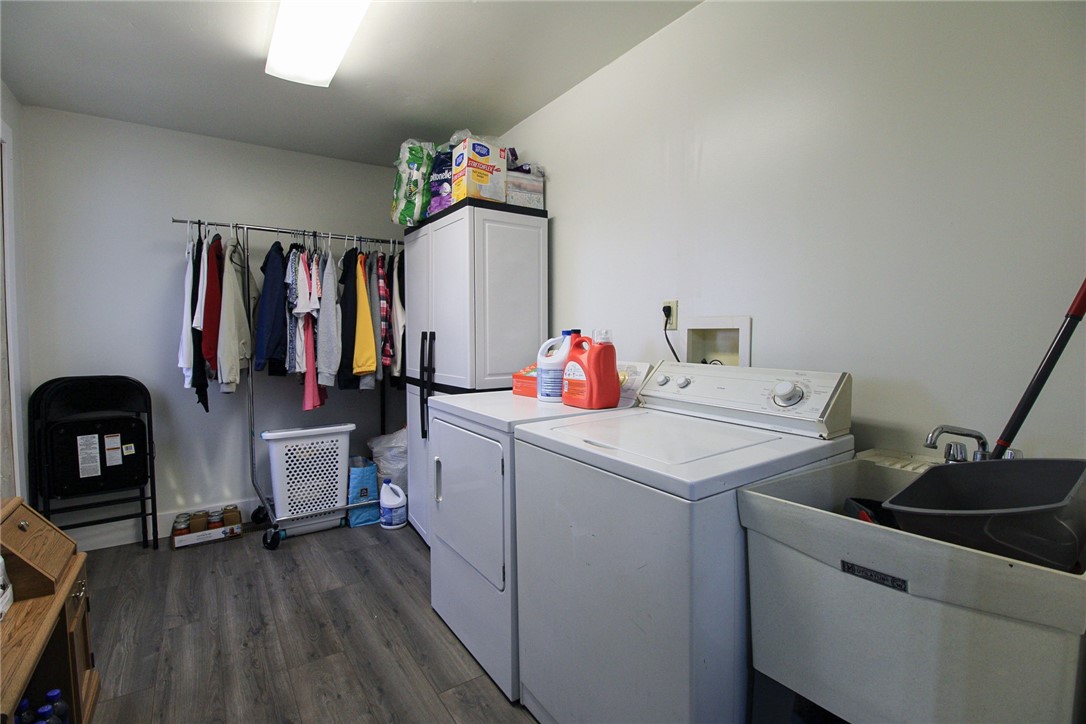 Royalton, New York 14105, United States, 3 Bedrooms Bedrooms, ,2 BathroomsBathrooms,Residential,Active,217585