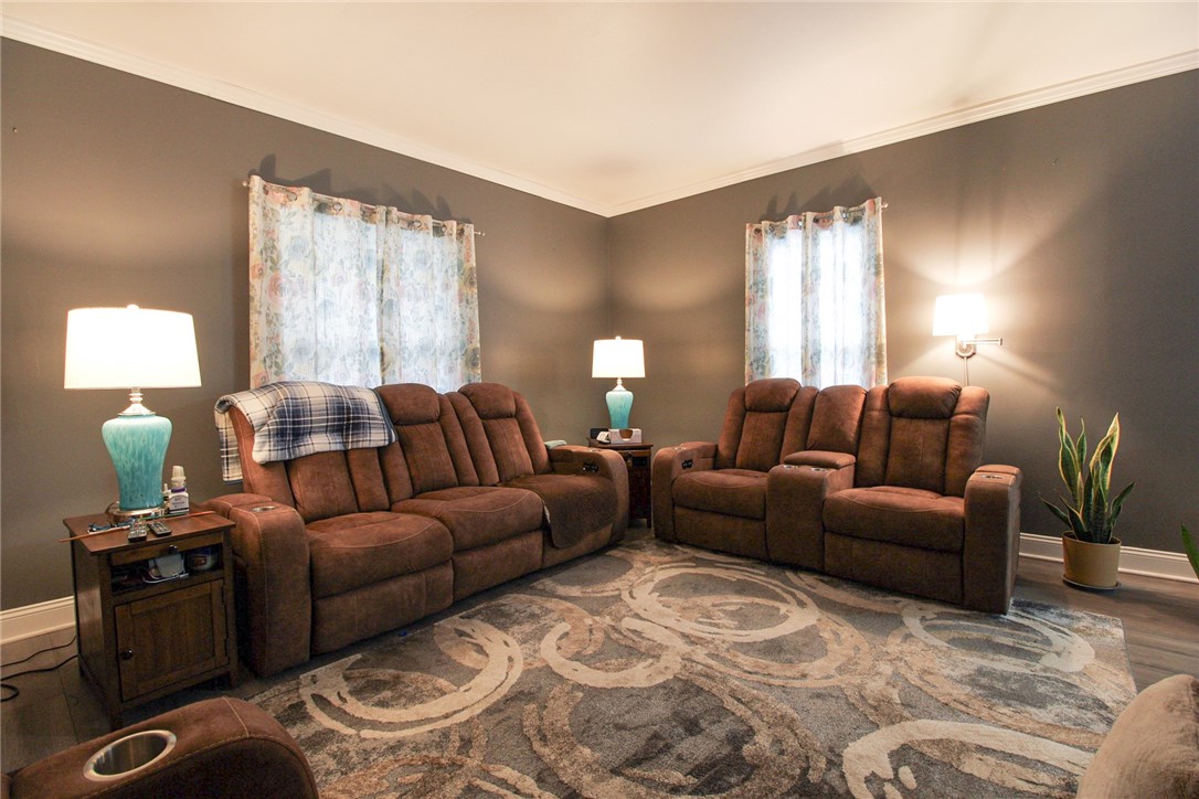 Royalton, New York 14105, United States, 3 Bedrooms Bedrooms, ,2 BathroomsBathrooms,Residential,Active,217585