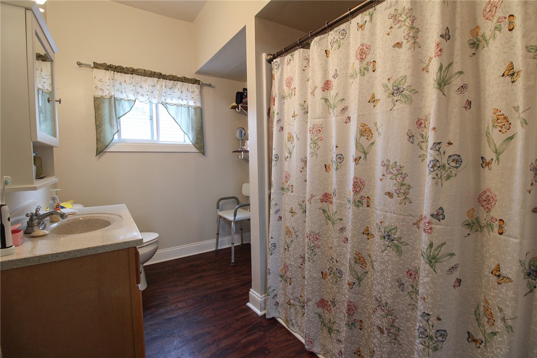 Royalton, New York 14105, United States, 3 Bedrooms Bedrooms, ,2 BathroomsBathrooms,Residential,Active,217585