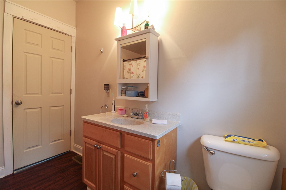 Royalton, New York 14105, United States, 3 Bedrooms Bedrooms, ,2 BathroomsBathrooms,Residential,Active,217585