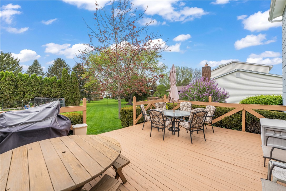 148 Baxton Circle, Penfield, New York image 28