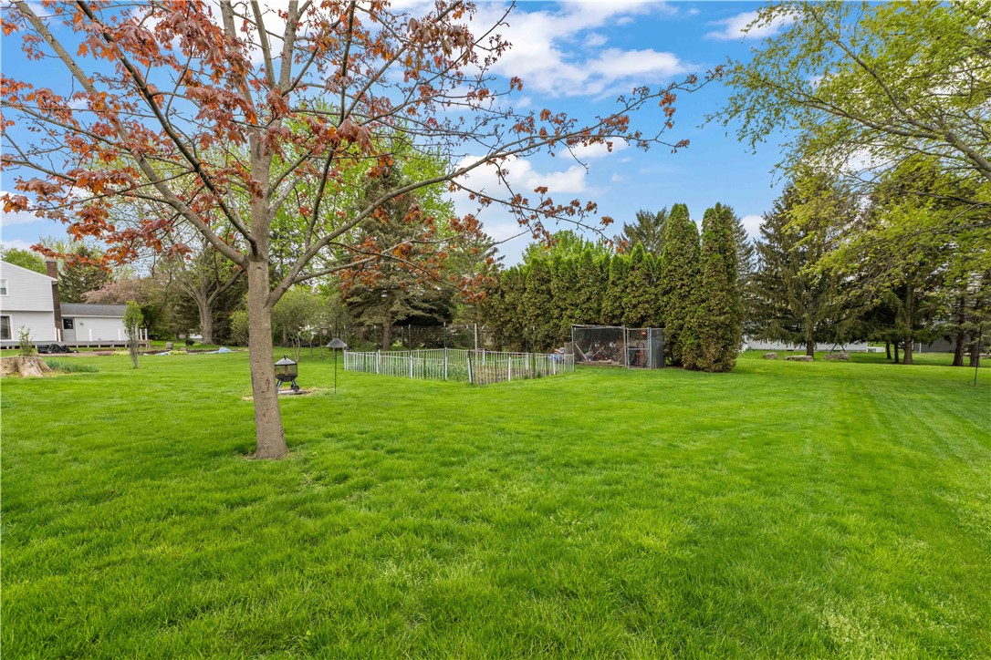 148 Baxton Circle, Penfield, New York image 29
