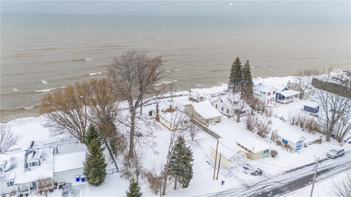 6414 Shore Acres Drive