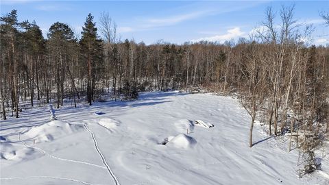 Photo of 9 Moonshadow Landing, Hamlin, NY 14464 (MLS # R1659006)