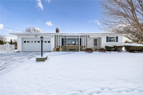 Photo of 213 Governor Ter, Irondequoit, NY 14609 (MLS # R1653340)