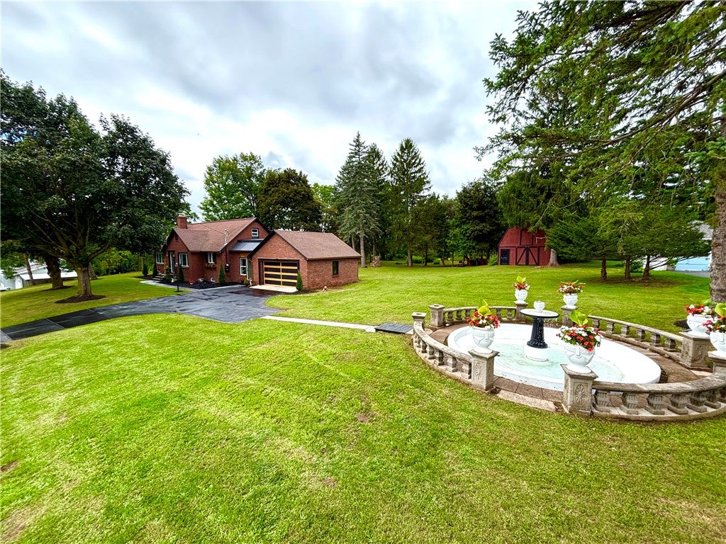 Photo of 533 Gillett Road, Ogden, NY 14559 (MLS # R1710105)
