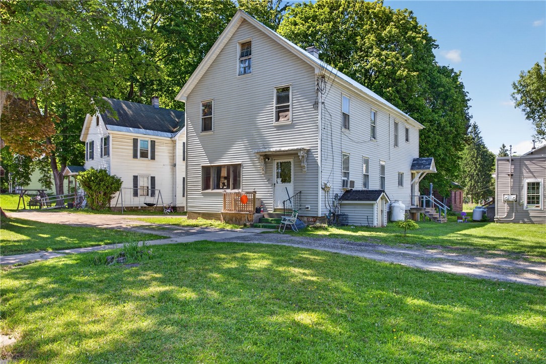 Photo 1 of 20 — 25 Academy Street, New Berlin, NY 13411