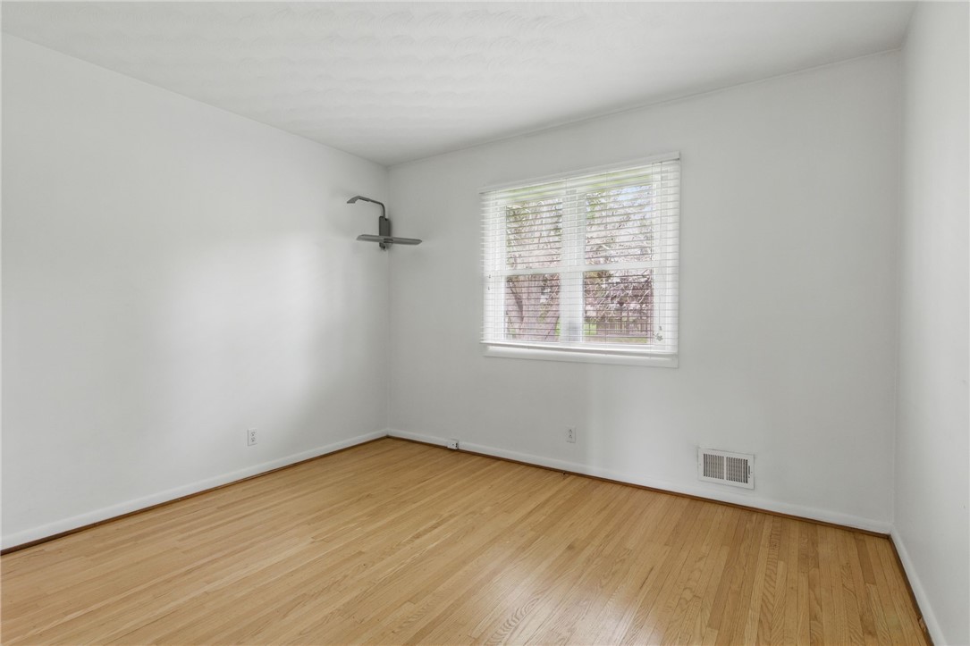 110 Hillview Drive, Irondequoit, New York image 26