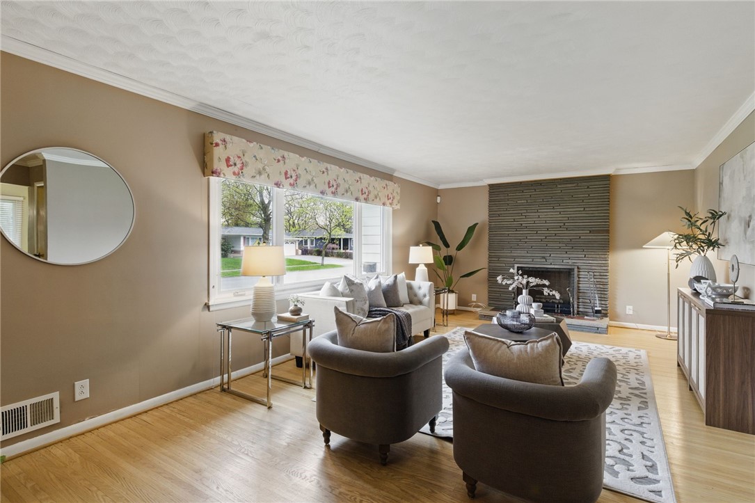 110 Hillview Drive, Irondequoit, New York image 6