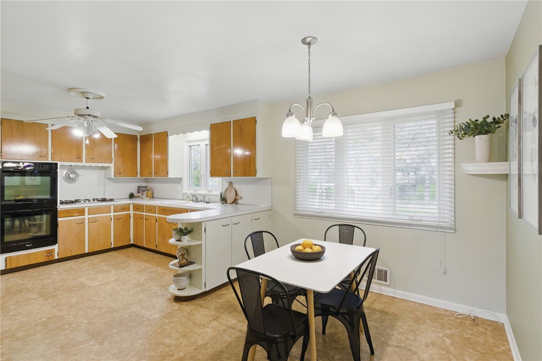 110 Hillview Drive, Irondequoit, New York image 9