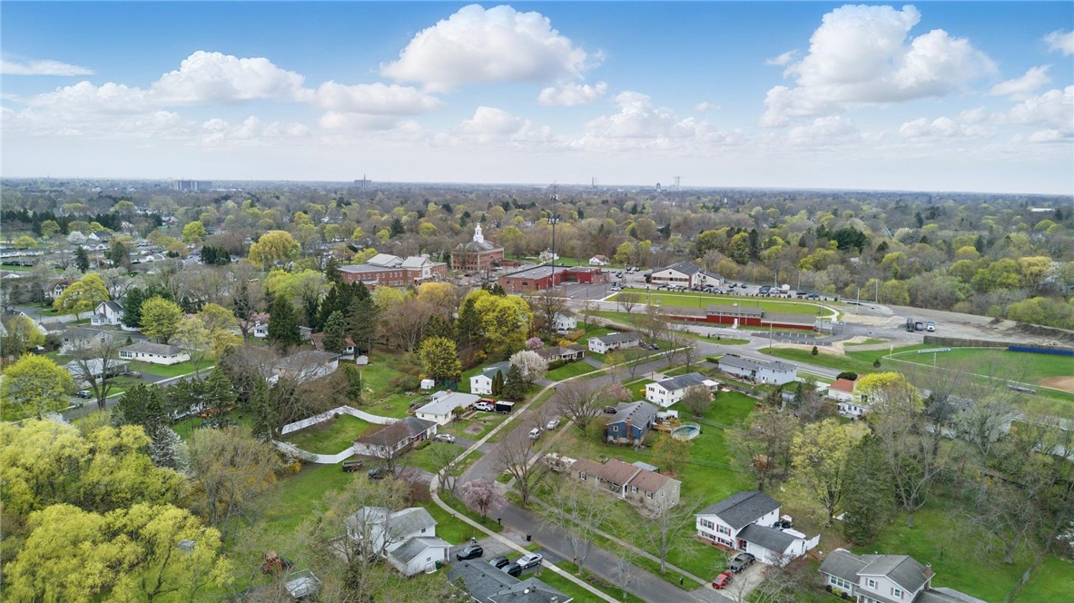 110 Hillview Drive, Irondequoit, New York image 35