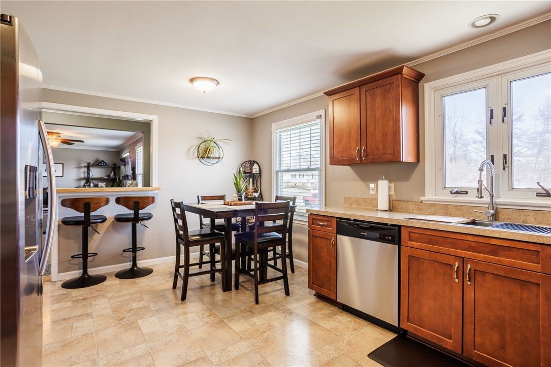 7 Arcadia Parkway, Greece, New York image 5