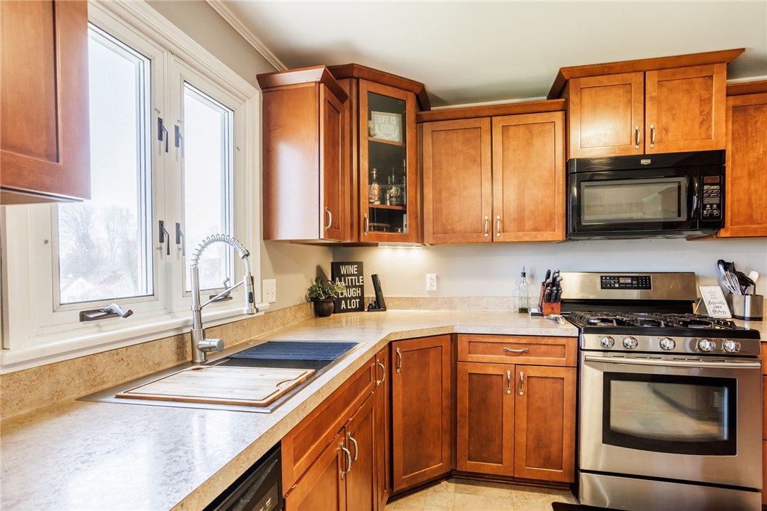 7 Arcadia Parkway, Greece, New York image 7