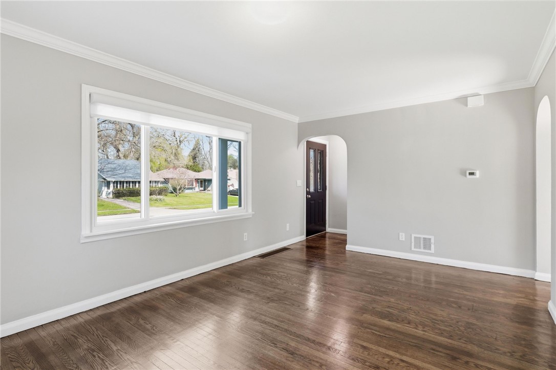 168 Frontenac