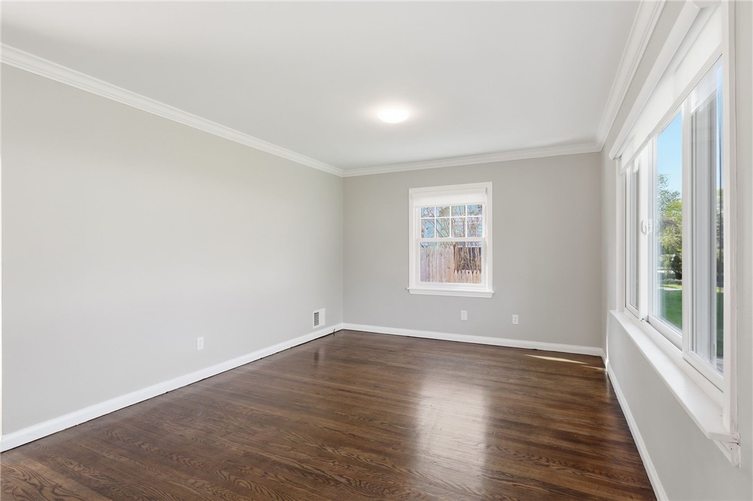 168 Frontenac